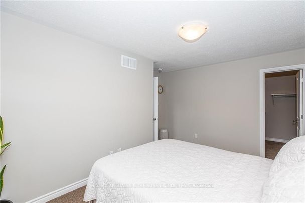 For Lease - 327 Citrine Street, Orleans - Cumberland and Area, Ontario - Photo 1