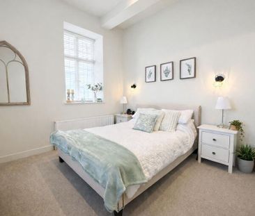 2 bedroom end of terrace house to rent - Photo 4