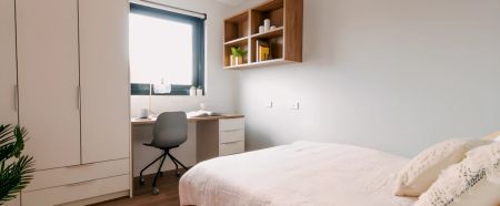 2 Bedroom Apartment-Terrace - Photo 3