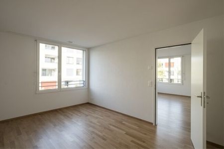 Look for something special. - Photo 3