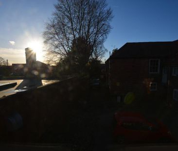 2 bedroom flat to rent - Photo 6