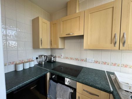 1 bedroom flat to rent - Photo 5