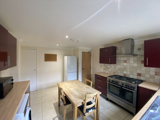 Lyon Street, Southampton - Photo 1