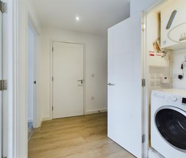 2 bedroom flat to rent - Photo 6