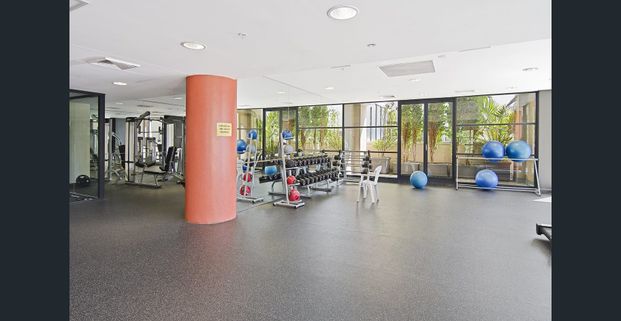 Stunning One Bedroom + Study Apartment in the "Forum" building - Photo 1