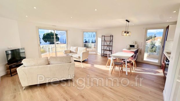 Bord de mer, Location appartement 3 pièces 68 m² - Photo 1