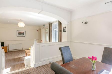 1 bedroom in a house share to rent - Photo 5