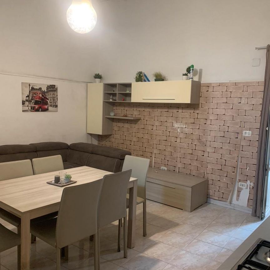 Appartamento arredato in centro - Photo 1