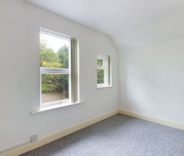 St Cyrils Road, Stonehouse, GL10 - Photo 3