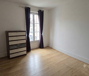 Location Appartement 2 pièces 67m² FONTAINEBLEAU 77300 - Photo 2