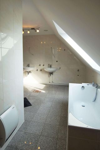 Familienfreundliche Doppelhaushälfte - Foto 3