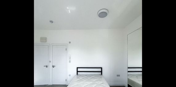 Studio Flat, South Hill Avenue, HA2 - Photo 2