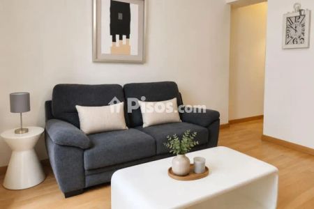 Piso en alquiler en Centro Histórico-La Merced - Photo 2
