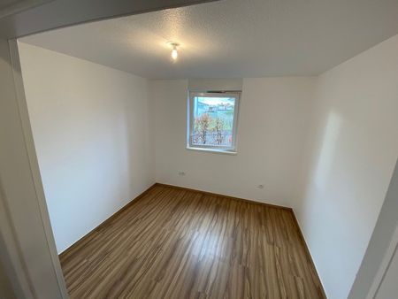 Location Appartement 3 pièces 65m² ILLKIRCH GRAFFENSTADEN 67400 - Photo 4