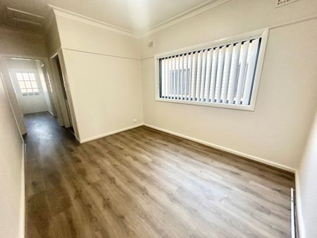 $800 Per week - Photo 5