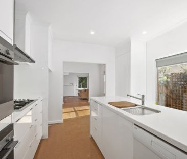 Modern Living in Sought after Newington - Photo 3