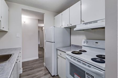 - 2 Bedroom at Sabra Apartments - Photo 2