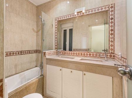 Largo Manuel Emídio da Silva, Lisbon, Lisbon 1500-415 - Photo 3