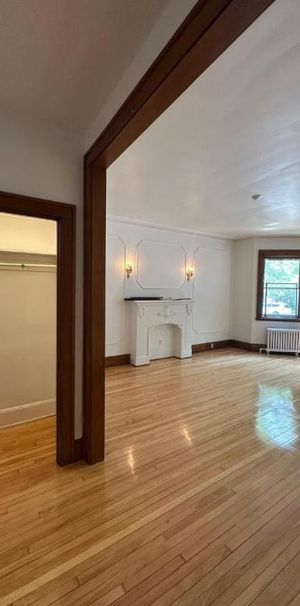 6 1/2 - Montréal (Côte-des-Neiges) - 2 550 $/mois - Photo 1