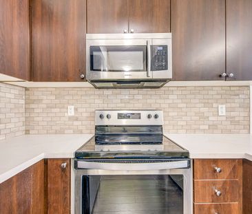 For Lease - 1555 Kingston Road Unit# 310, Pickering, Ontario - Photo 1