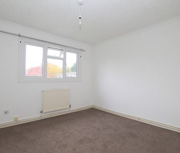 3 Bedroom Terraced House - Photo 6