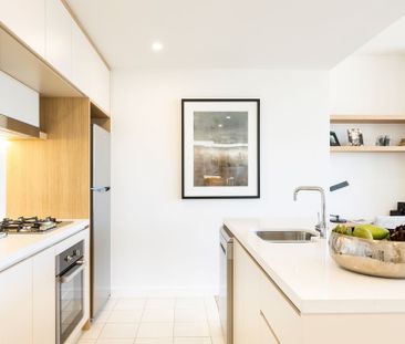 102/101B Lord Sheffield Circuit, Penrith - Photo 3
