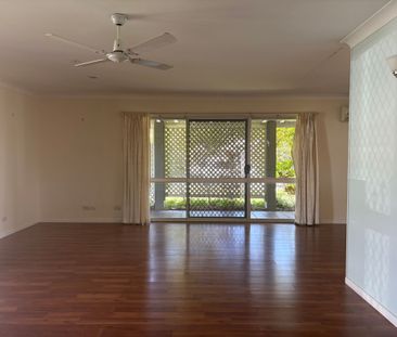 18 Laurinda Crs, Springwood QLD 4127 - House For Rent | Domain - Photo 2
