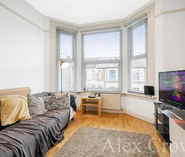 3 bedroom flat to rent - Photo 1