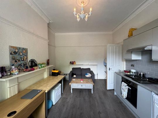 Flat 2, 9 Parkers Road, Sheffield - Photo 1