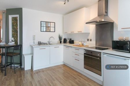 1 bedroom flat to rent - Photo 3