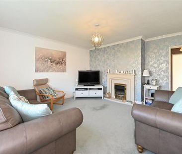 2 bedroom semi-detached bungalow to rent - Photo 1
