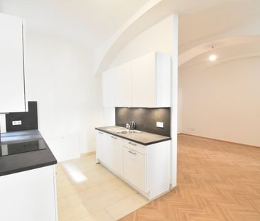 2-Zimmer-Altbauwohnung mit Freifläche I unbefristet I ab sofort | N... - Photo 1