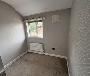 Bateson Way, Woking, Surrey, GU21 5LE - Photo 3