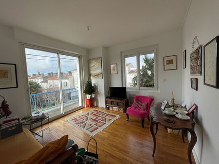 Location Appartement 3 pièces 53m² - Photo 2