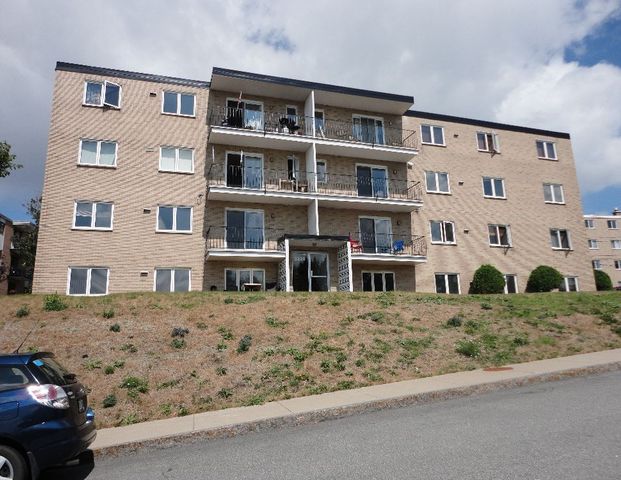 Québec – Appartements 3 1/2 et 4 1/2 à louer près des ponts - Photo 1