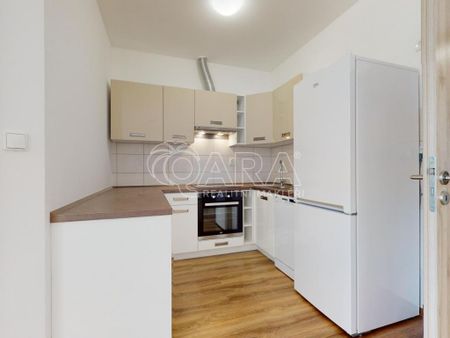 Pronájem bytu 2+kk 51 m2 - Fotografie 3