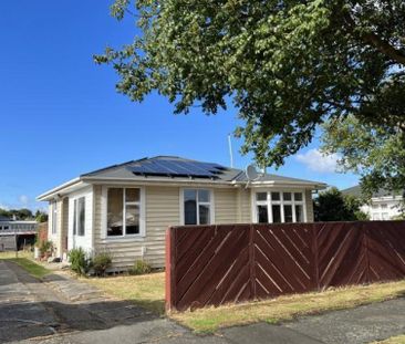 113 Newcastle Street, Windsor - Photo 2