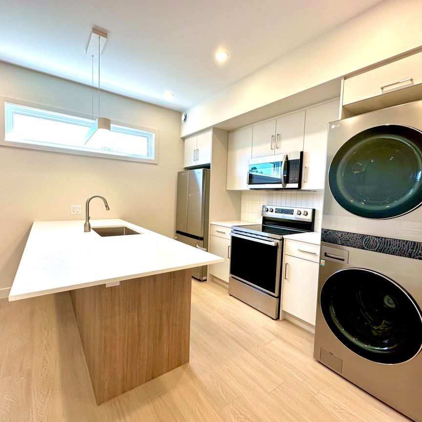 For Lease - 260 ST DENIS Street Unit# 6, Vanier and Kingsview Park, Ontario - Photo 1