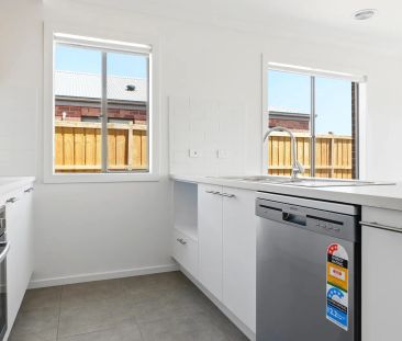 HOME FOR RENT IN THORNHILL PARK - Photo 5