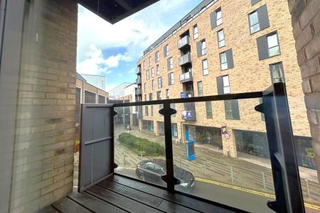 2 bedroom apartment to rent - Photo 5