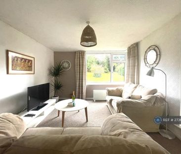 3 bedroom flat to rent - Photo 1
