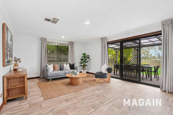 13 Hurtle Ct, Woodcroft SA 5162 - House For Rent | Domain - Photo 1