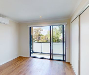 2/97 Blackburn Road Mount Waverley VIC - Photo 1