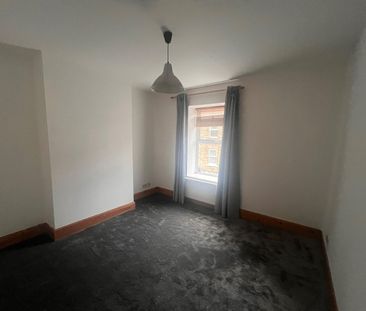 2 Bed Terraced House, Lydgate Lane, S10 - Photo 4