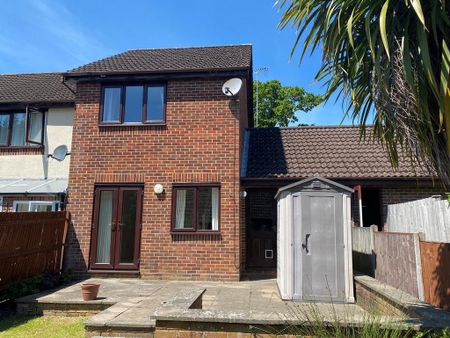 2 bedroom terraced house to rent - Photo 5