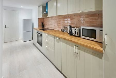1 Bed Flat, Blatchington Road, BN3 - Photo 3