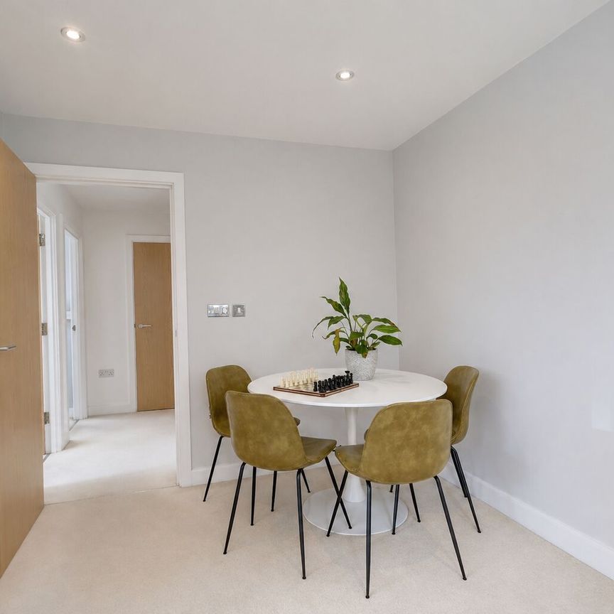 2 bedroom flat to rent - Photo 1