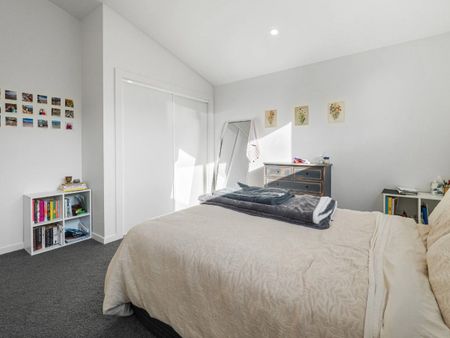 Four Bedroom Home - Photo 4