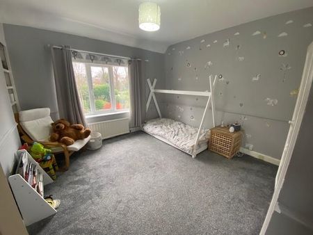 3 bedroom semi-detached house to rent - Photo 5