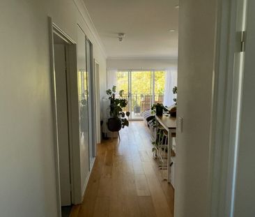 Kensington - Photo 2